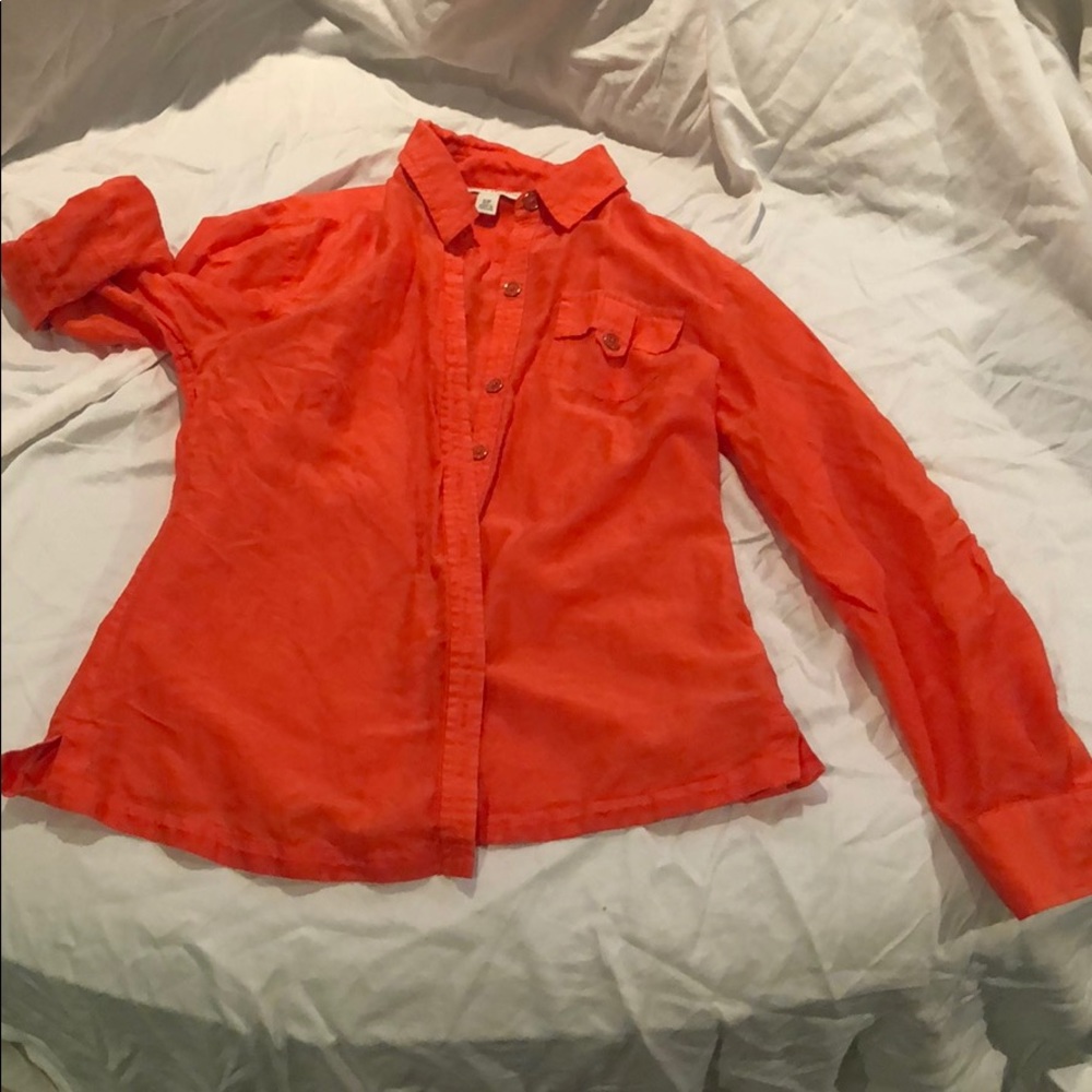 Stunning orange blouse!
